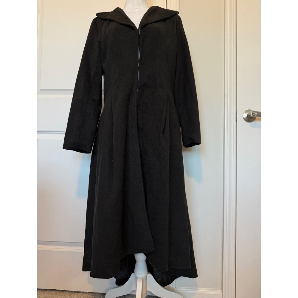 Jeykay Black Long Coat Womens Size XL Pleated Lined Hook Closure New